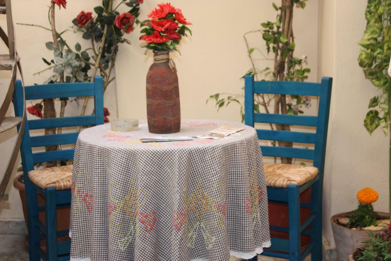 ハニア Mmebassia Bed & Breakfast エクステリア 写真